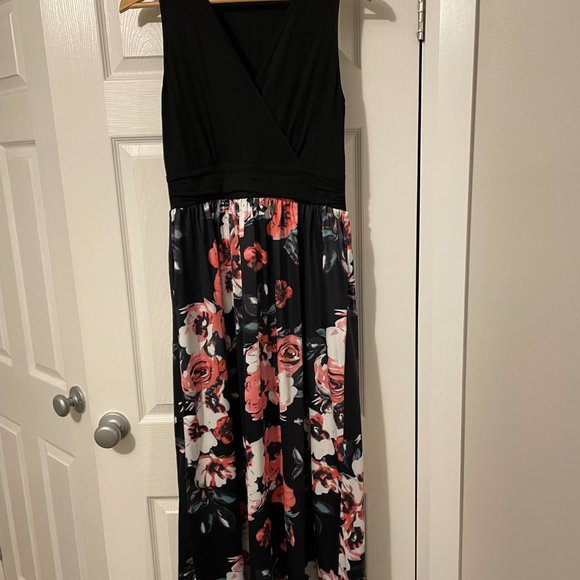 Ouges  -  maxi dress, size large . Brand new - Picture 8 of 9